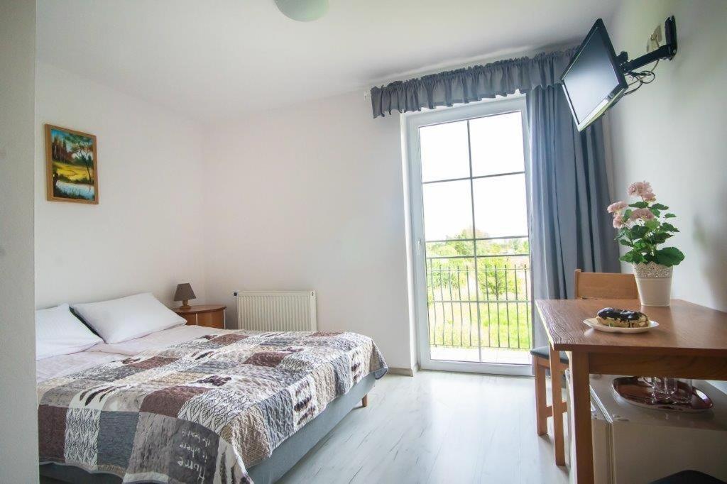 ビチェ Poranek Bed & Breakfast エクステリア 写真