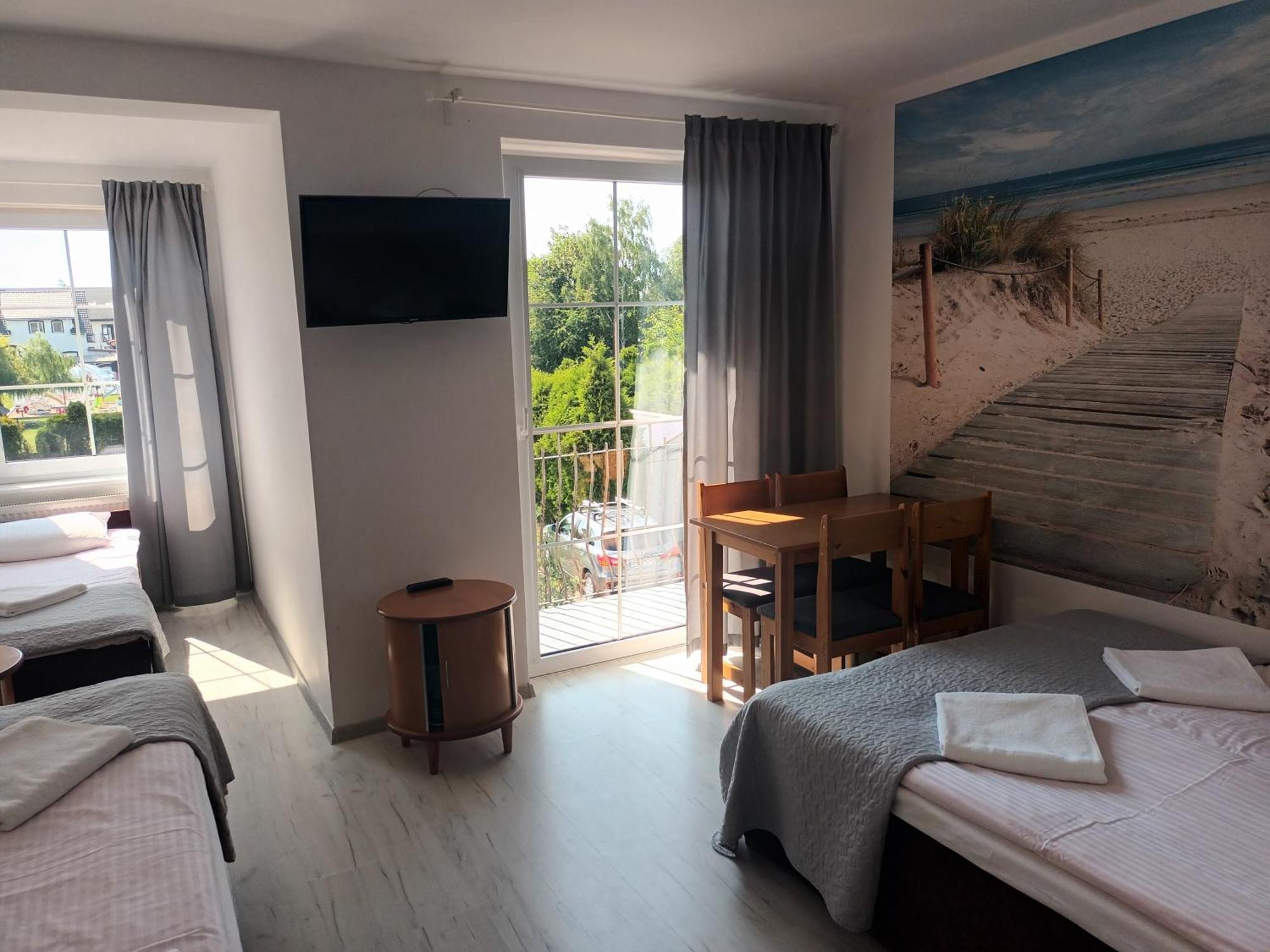 ビチェ Poranek Bed & Breakfast エクステリア 写真