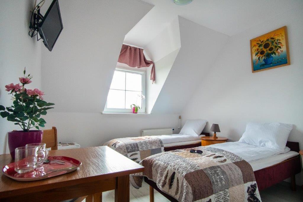 ビチェ Poranek Bed & Breakfast エクステリア 写真
